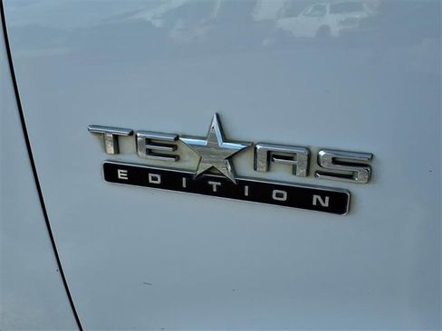 Used 2020 Chevrolet Silverado 1500 LT w/ Texas Edition image 19