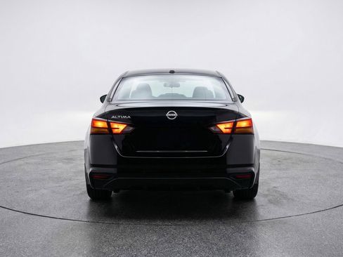 Used 2025 Nissan Altima 2.5 SV FWD image 7