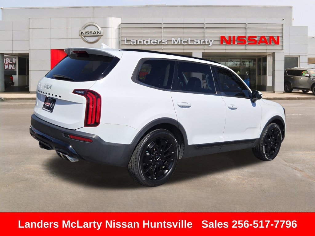 Used 2022 Kia Telluride EX w/ EX Premium Package AWD/4WD image 3