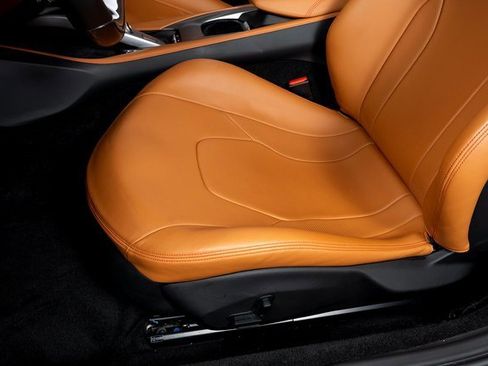 Used 2019 Ferrari Portofino image 22