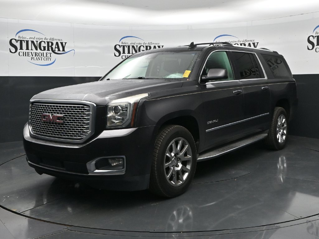 Used 2016 GMC Yukon XL Denali w/ Open Road Package RWD image 3