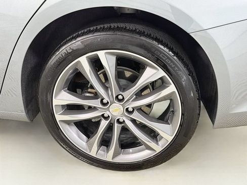 Used 2024 Chevrolet Malibu LT FWD image 30