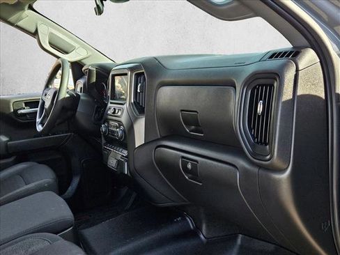 Used 2024 Chevrolet Silverado 1500 Custom image 24