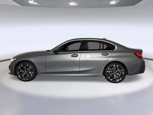 Used 2026 BMW 330i xDrive Sedan w/ Premium Package AWD/4WD image 19