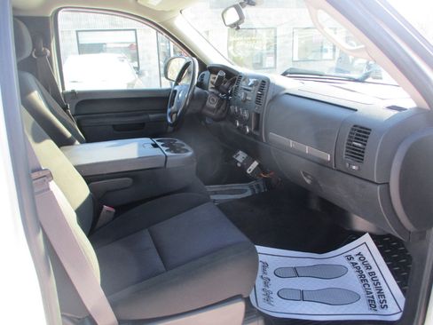 Used 2014 Chevrolet Silverado 2500 LT w/ Suspension Package, Off-Road image 8