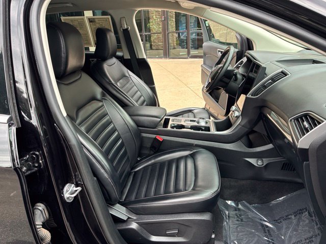 Used 2024 Ford Edge SEL AWD/4WD image 13