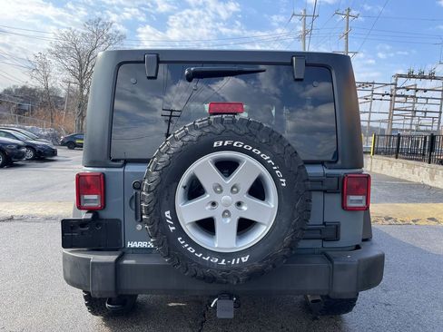 Used 2015 Jeep Wrangler Sport AWD/4WD image 4