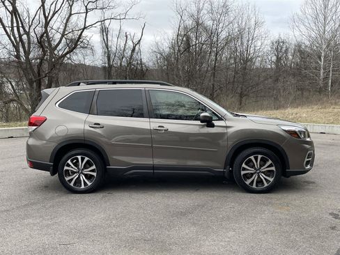 Used 2020 Subaru Forester Limited image 6