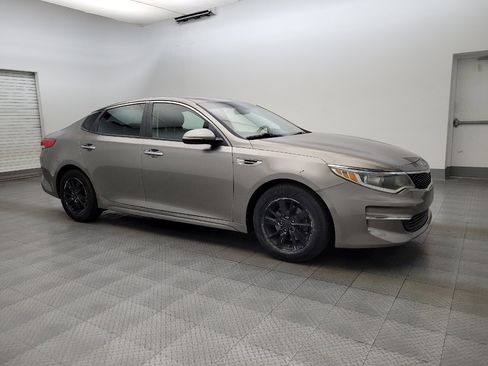 Used 2016 Kia Optima LX image 11