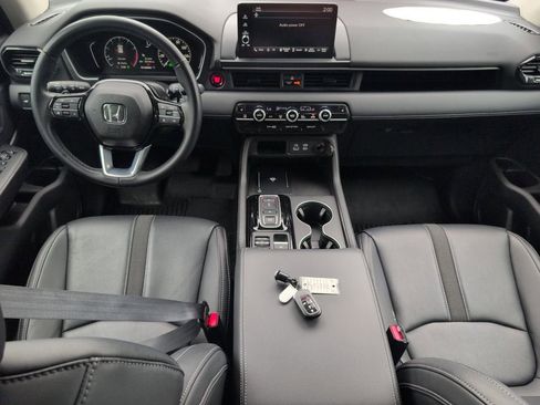 Used 2025 Honda Pilot EX-L image 32