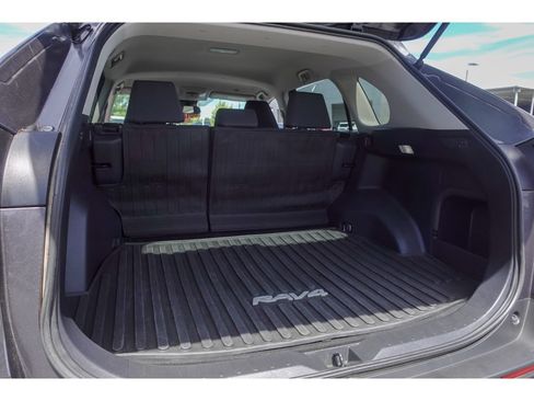 Certified 2024 Toyota RAV4 LE AWD/4WD image 22