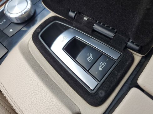 Used 2014 Mercedes-Benz E 350 Cabriolet image 38