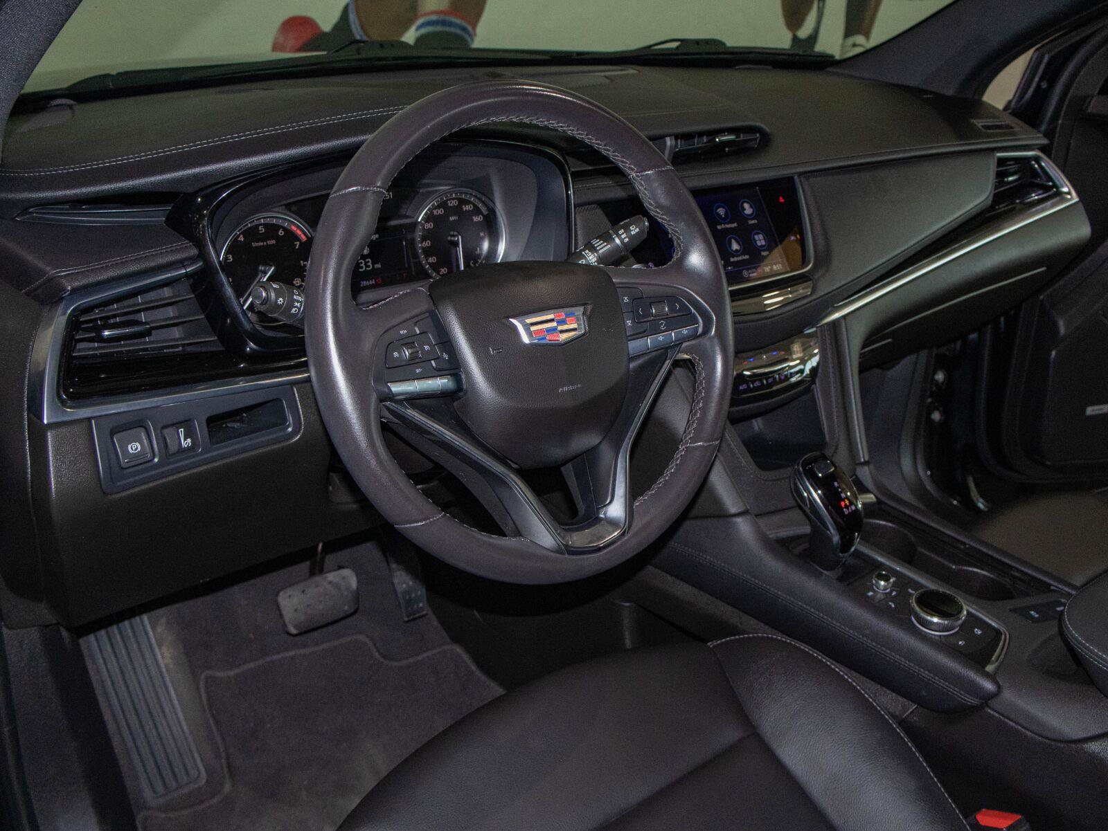 Used 2023 Cadillac XT6 Luxury FWD image 5