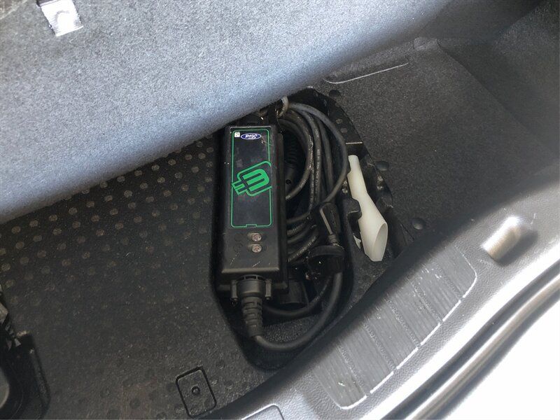 Used 2014 Ford Fusion Energi SE FWD image 19