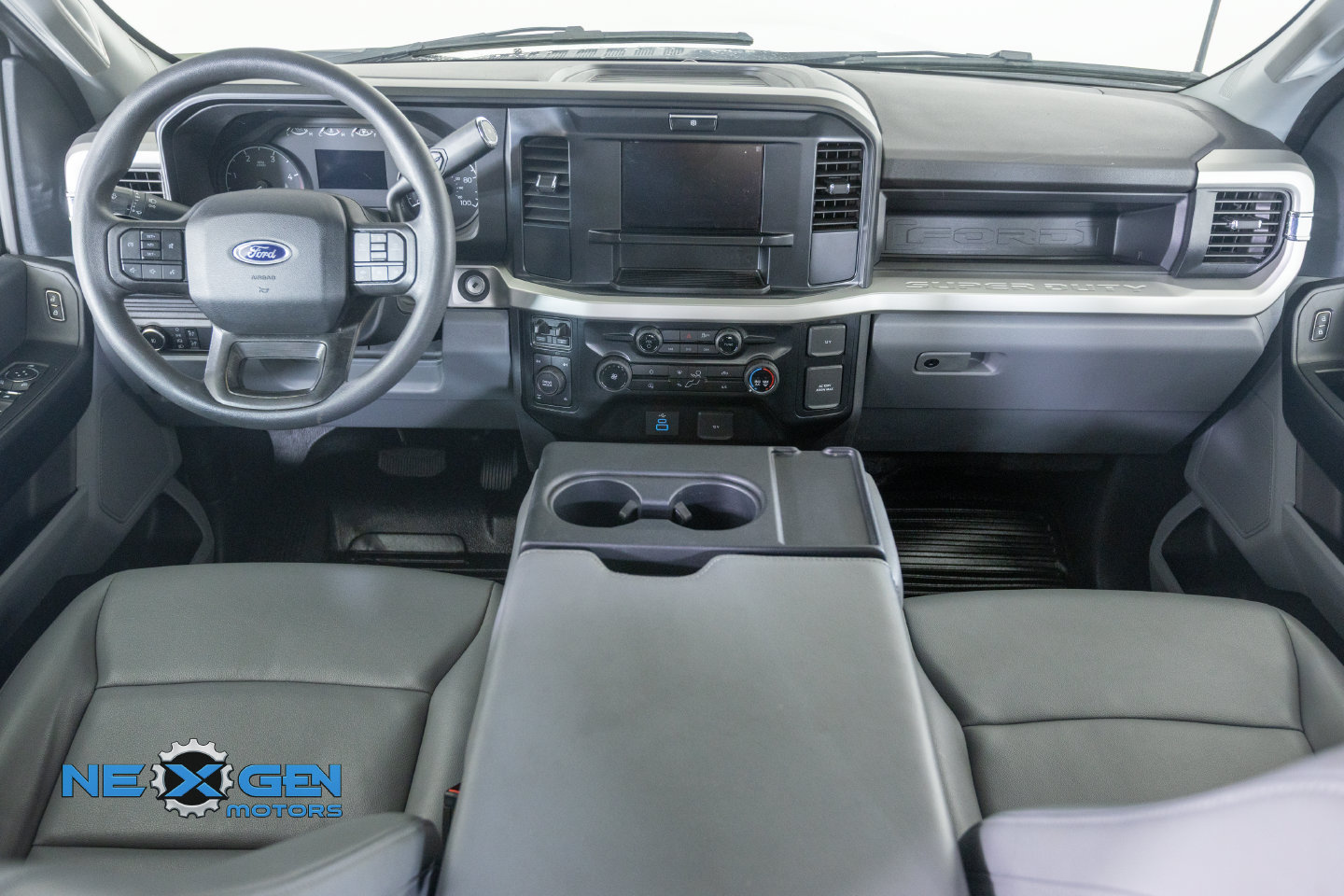 Used 2025 Ford F250 XL w/ XL Chrome Package AWD/4WD image 4