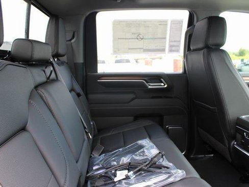 New 2025 GMC Sierra 3500 Denali w/ Technology Package image 11