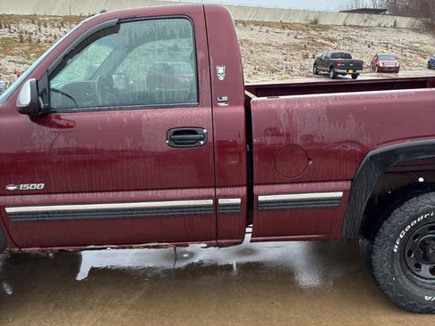Used 2000 Chevrolet Silverado 1500 LS w/ Off-Road Chassis Pkg image 6