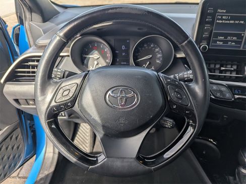 Certified 2019 Toyota C-HR XLE image 29