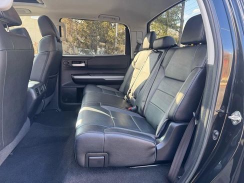 Used 2019 Toyota Tundra Limited w/ Limited Premium Package image 9