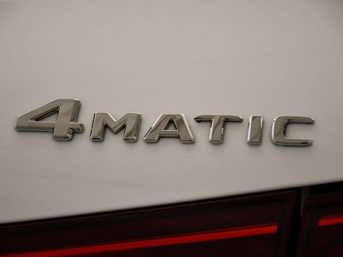 Used 2025 Mercedes-Benz GLA 250 4MATIC image 10