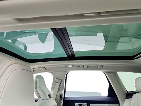 New 2026 Volvo XC60 B5 Ultra w/ Protection Package Premier image 22