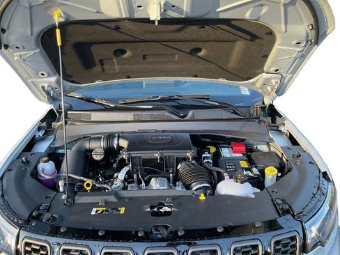 New 2026 Jeep Compass Latitude image 14