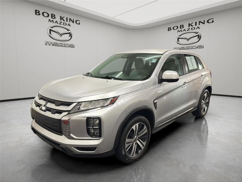 Used 2021 Mitsubishi Outlander Sport ES image 1