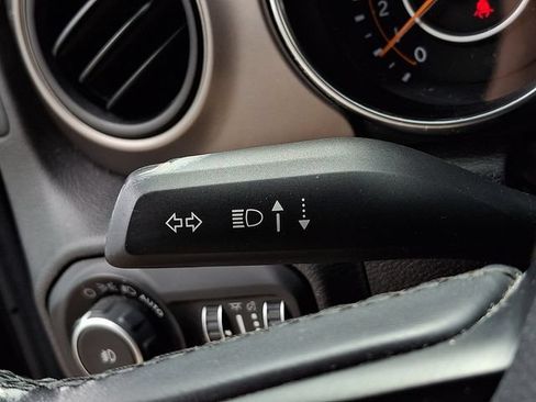 Used 2020 Jeep Wrangler Unlimited Sport S AWD/4WD image 25