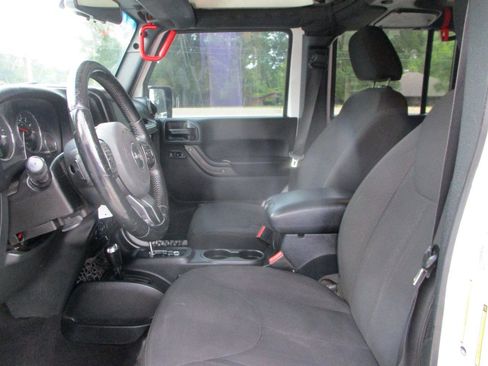 Used 2016 Jeep Wrangler Unlimited Sport w/ Quick Order Package 24S AWD/4WD image 15