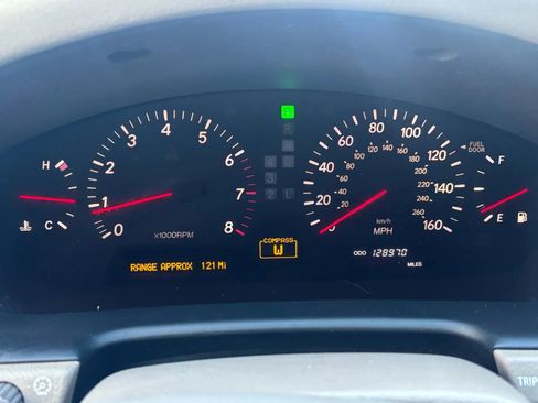 Used 2003 Lexus LS 430 RWD image 32
