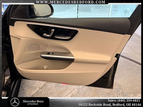 Used 2023 Mercedes-Benz C 300 4MATIC Sedan image 27