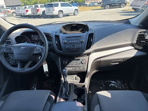 Used 2017 Ford Escape SE FWD image 10