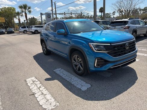 Certified 2024 Volkswagen Atlas Cross Sport SEL R-Line image 13