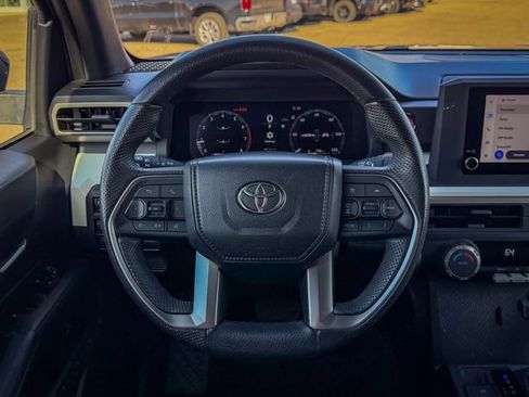Used 2024 Toyota Tacoma TRD Off-Road AWD/4WD image 32