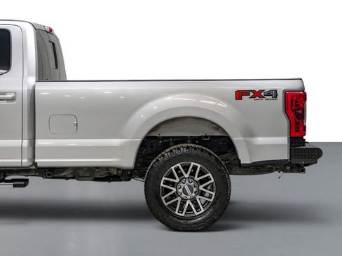 Used 2018 Ford F350 Lariat w/ Lariat Ultimate Package AWD/4WD image 11