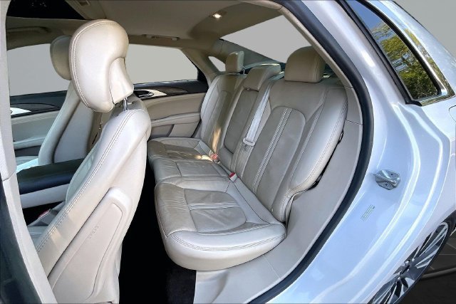 Used 2018 Lincoln MKZ Reserve w/ Technology Package FWD image 27