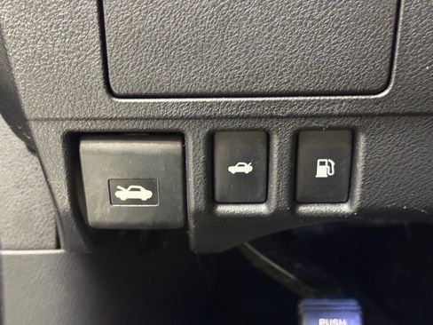 Used 2013 Lexus ES 350 w/ Premium Pkg image 29