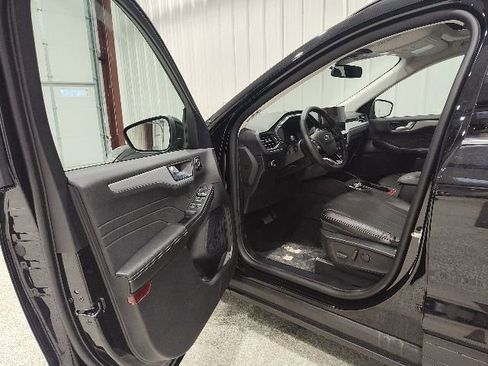 New 2026 Ford Escape Platinum w/ Premium Technology Package image 11