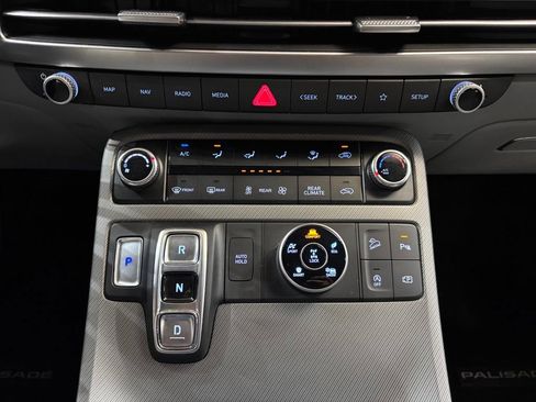 Used 2023 Hyundai Palisade SE AWD/4WD image 24