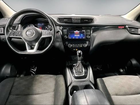 Used 2019 Nissan Rogue Sport SV w/ All-Weather Package AWD/4WD image 8