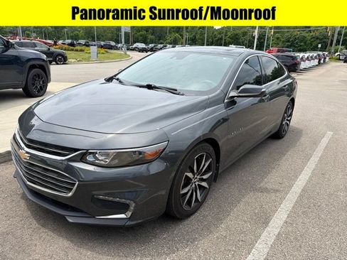 Used 2018 Chevrolet Malibu LT w/ Leather Package FWD image 3