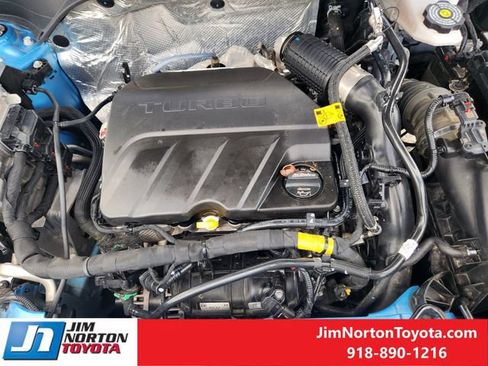 Used 2025 Chevrolet Trax RS w/ Driver Confidence Package FWD image 31