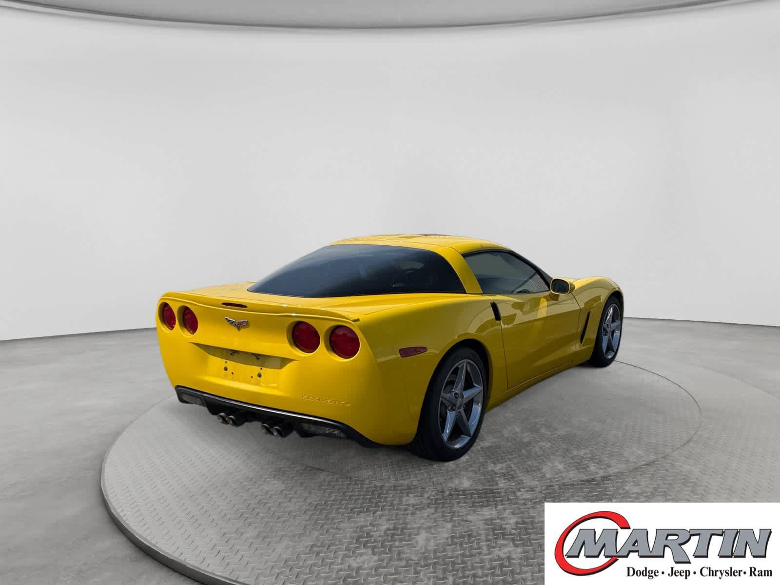 Used 2013 Chevrolet Corvette Coupe RWD image 5
