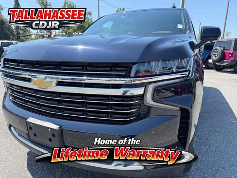 Used 2024 Chevrolet Suburban LT AWD/4WD image 9