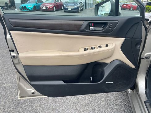 Used 2015 Subaru Legacy 2.5i Limited AWD/4WD image 15
