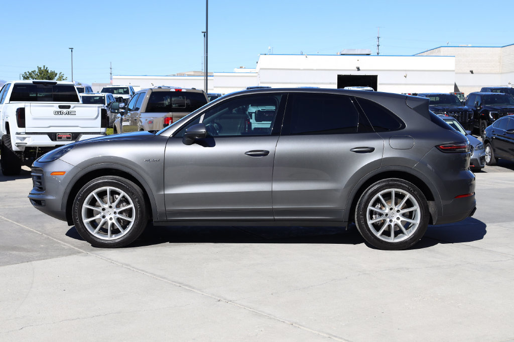 Used 2020 Porsche Cayenne E-Hybrid AWD/4WD image 3