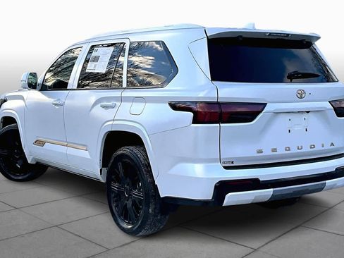Used 2024 Toyota Sequoia Capstone image 11