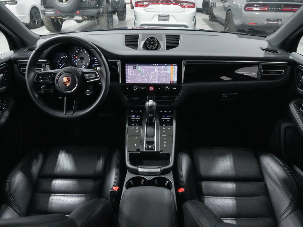 Used 2023 Porsche Macan S AWD/4WD image 25