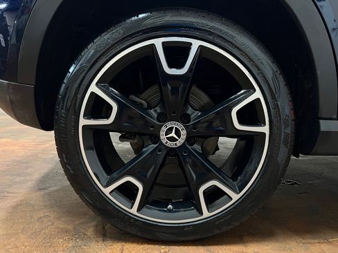 Used 2018 Mercedes-Benz GLA 250 SEDAN image 12