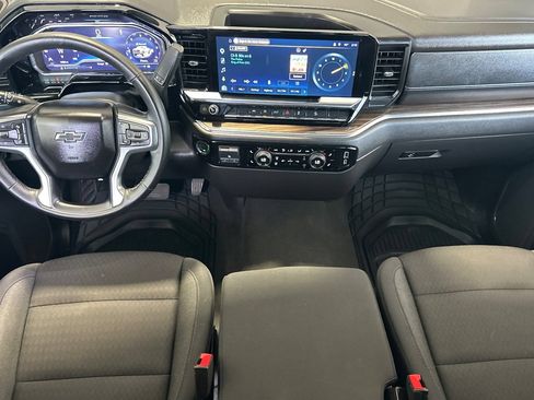 Used 2025 Chevrolet Silverado 1500 LT Trail Boss w/ Protection Package AWD/4WD image 13